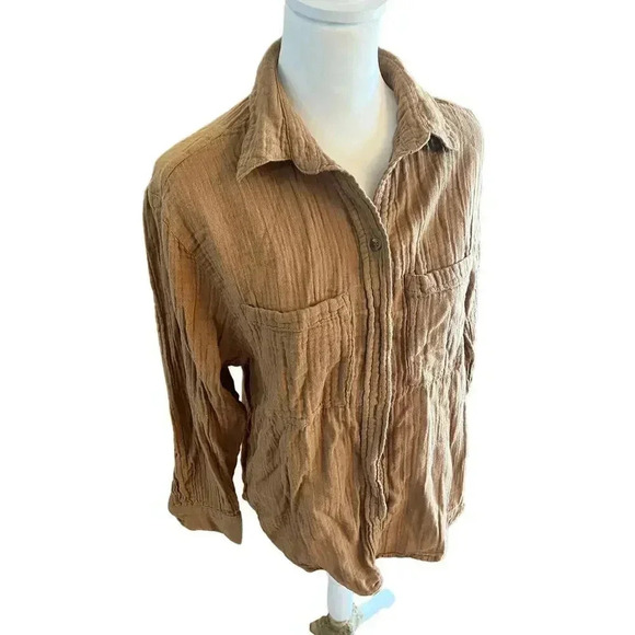 H&M TEXTURED BUTTON TAUPE WOMENS SHIRT FRONT POCKETS SIZE SMALL - Picture 3 of 8